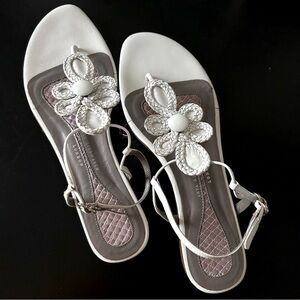 Anya Hindmarch London Flats